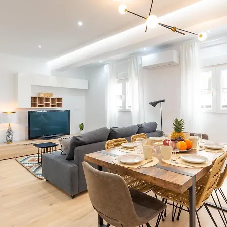 Gorgeous Renovated 2br Ac Apartamento *