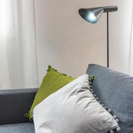 Gorgeous Renovated 2br Ac * Málaga