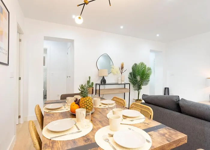 Gorgeous Renovated 2br Ac